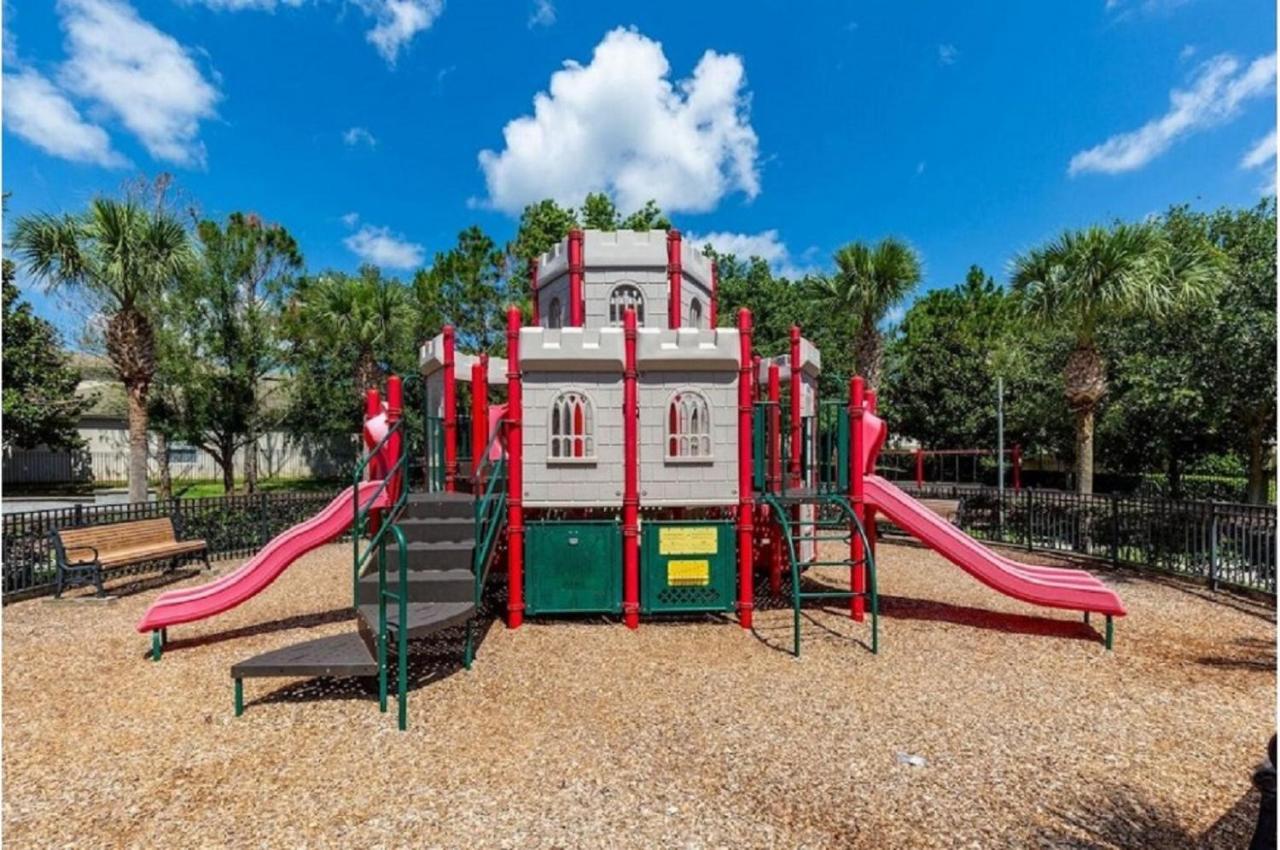 Three-Bedroom Townhome Kissimmee オーランド エクステリア 写真