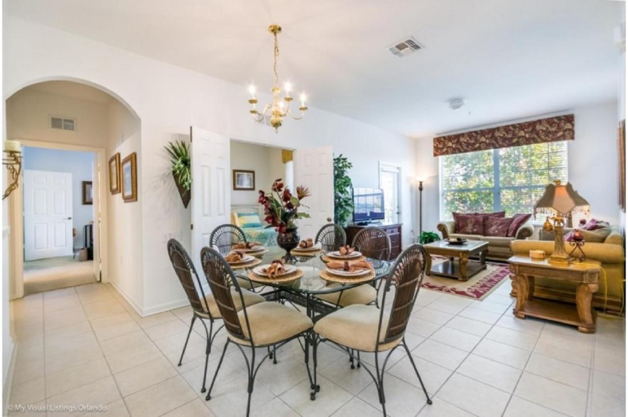 Three-Bedroom Townhome Kissimmee オーランド エクステリア 写真